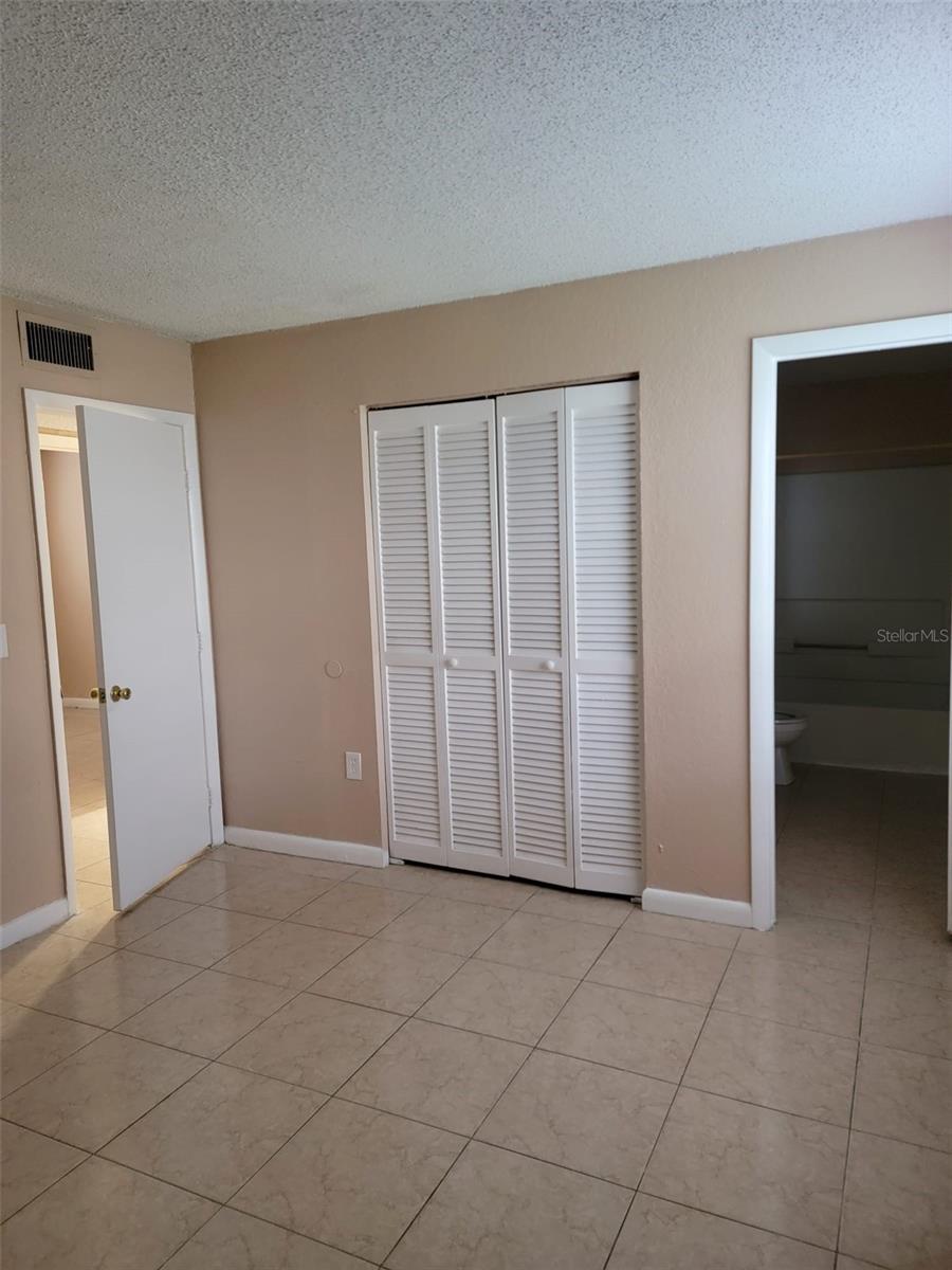 Image 11 of 17 For 728 Ridenhour Circle 728