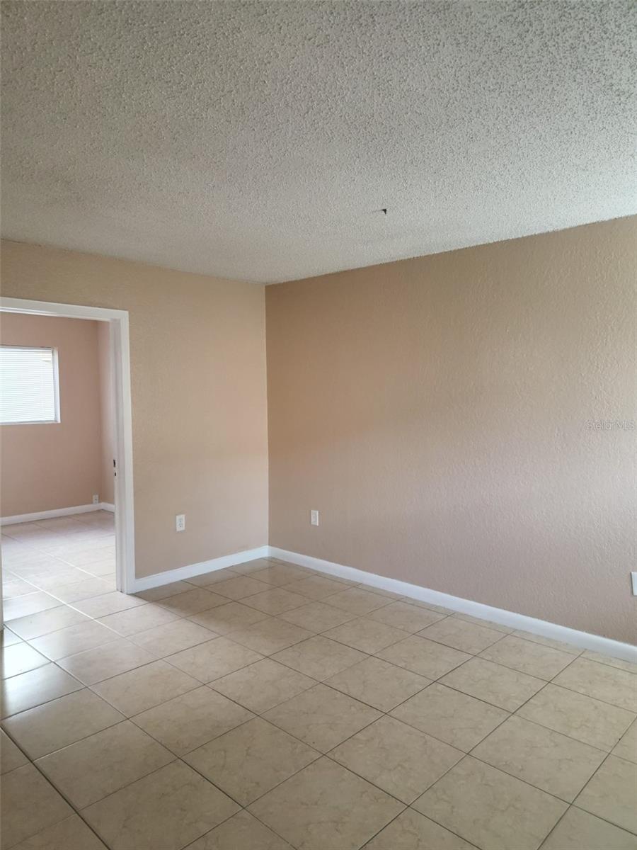 Image 12 of 17 For 728 Ridenhour Circle 728