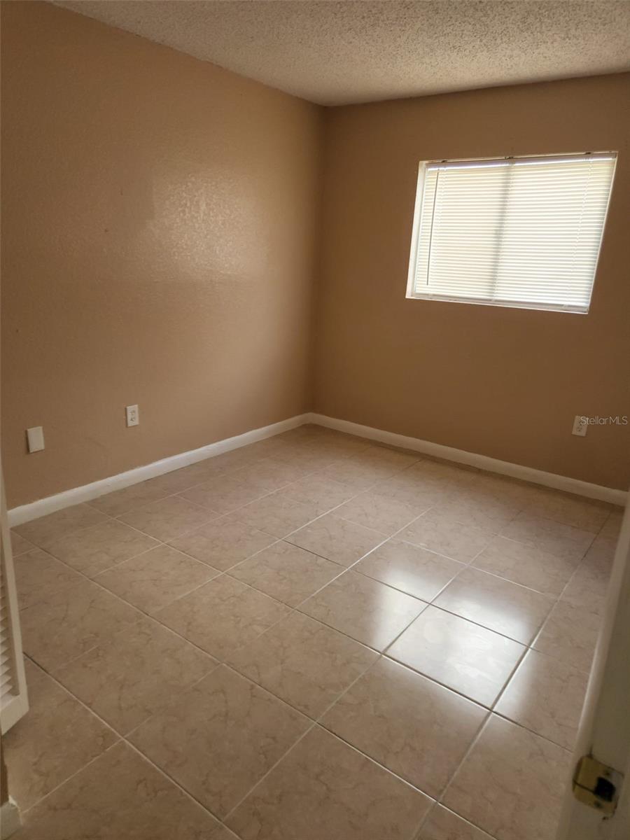 Image 14 of 17 For 728 Ridenhour Circle 728