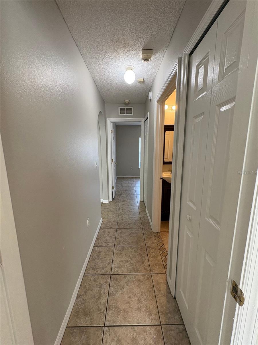 Image 18 of 25 For 3548 Stonefield Drive
