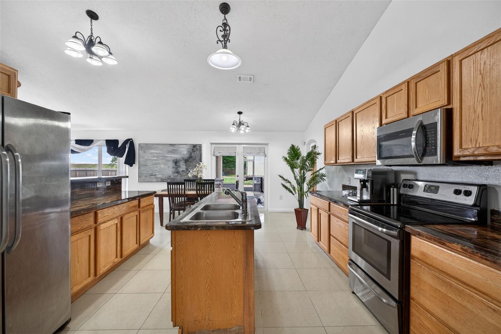 Image 23 of 79 For 541 Adriel Avenue