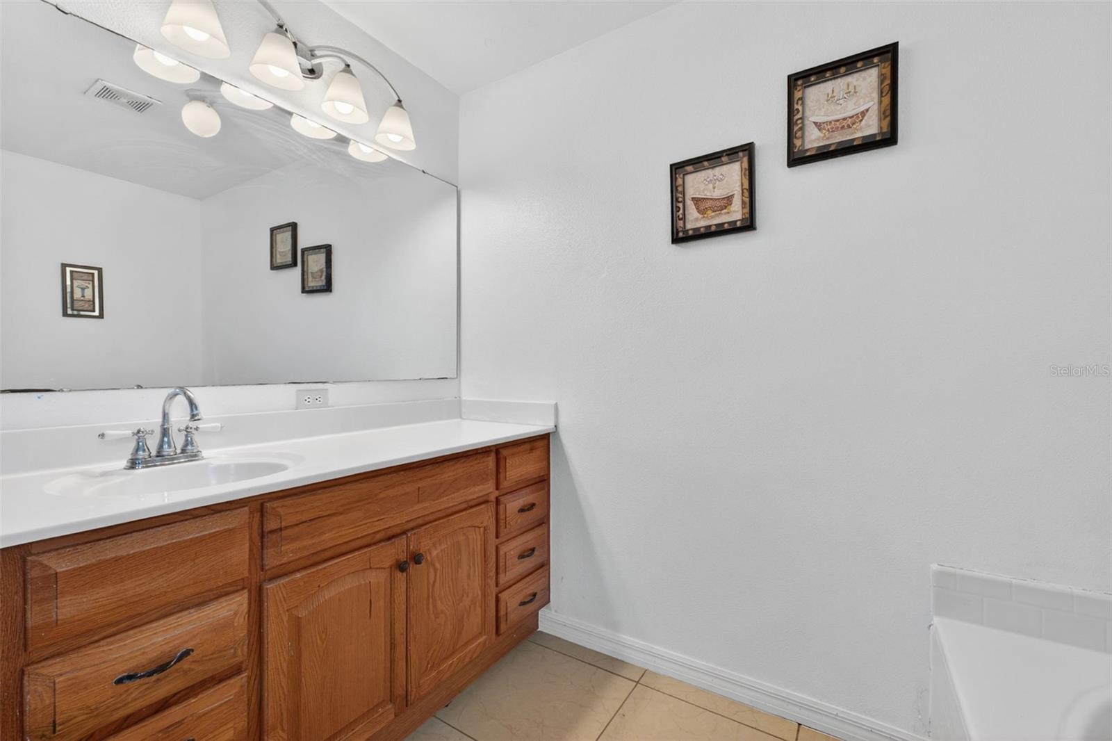 Image 39 of 79 For 541 Adriel Avenue