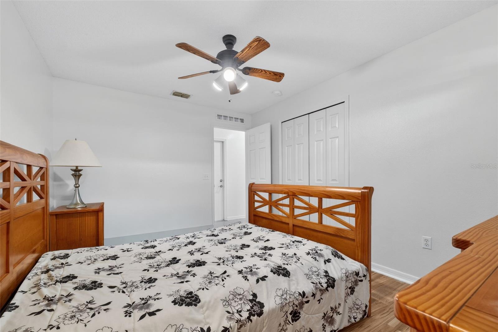 Image 46 of 79 For 541 Adriel Avenue