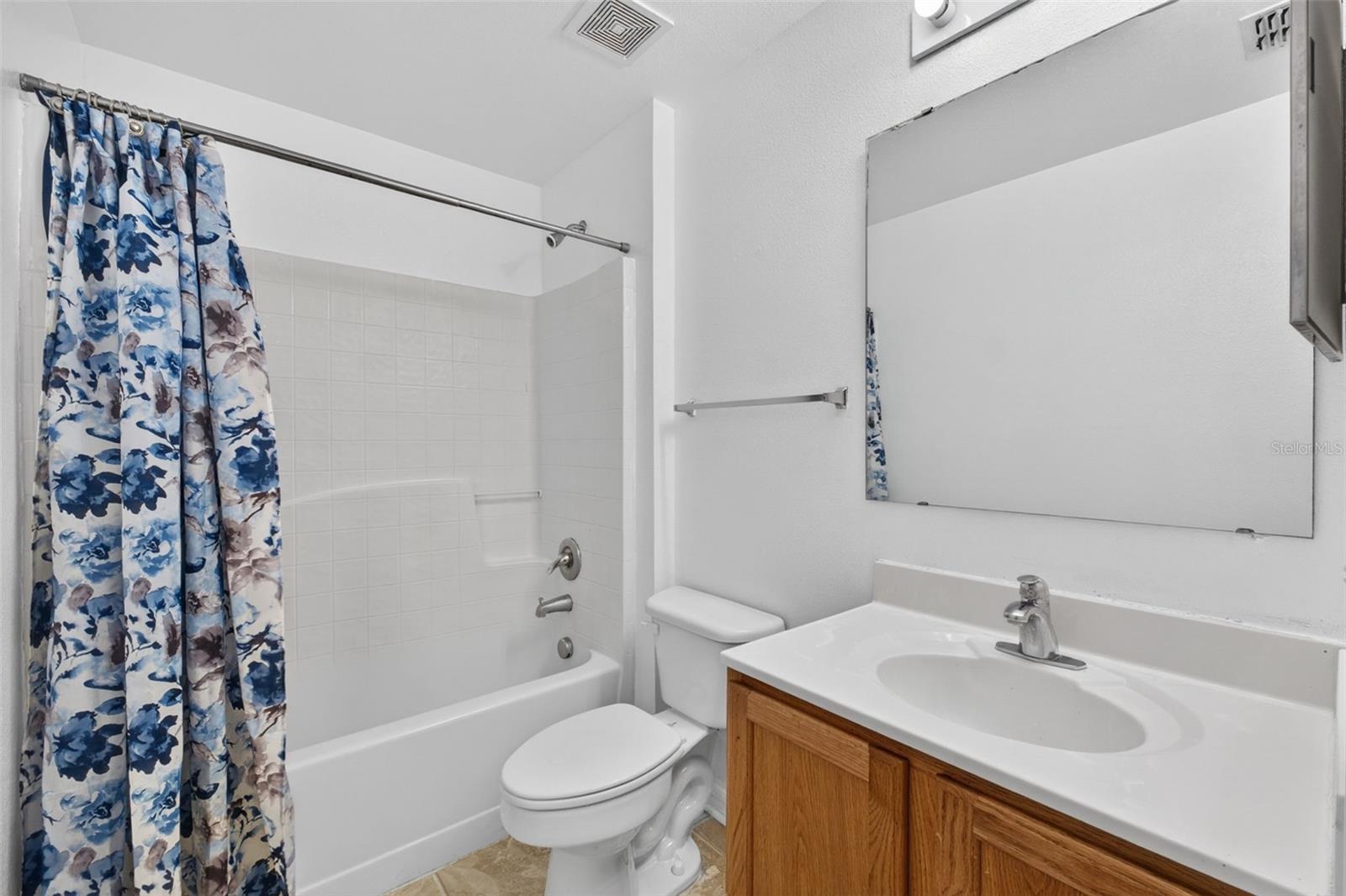 Image 49 of 79 For 541 Adriel Avenue