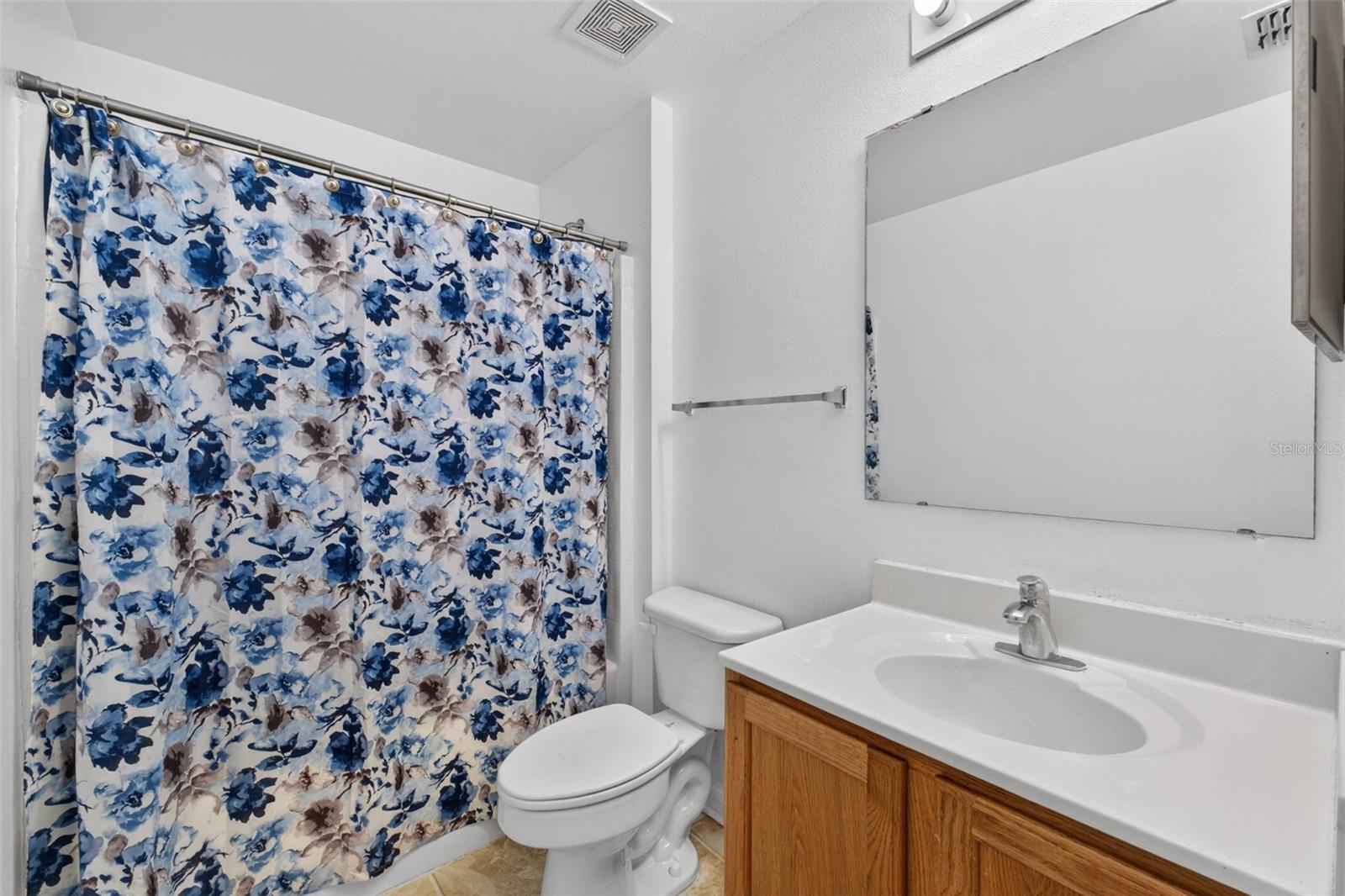 Image 50 of 79 For 541 Adriel Avenue