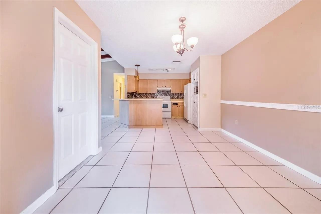 Image 5 of 18 For 733 Mikasuki Drive