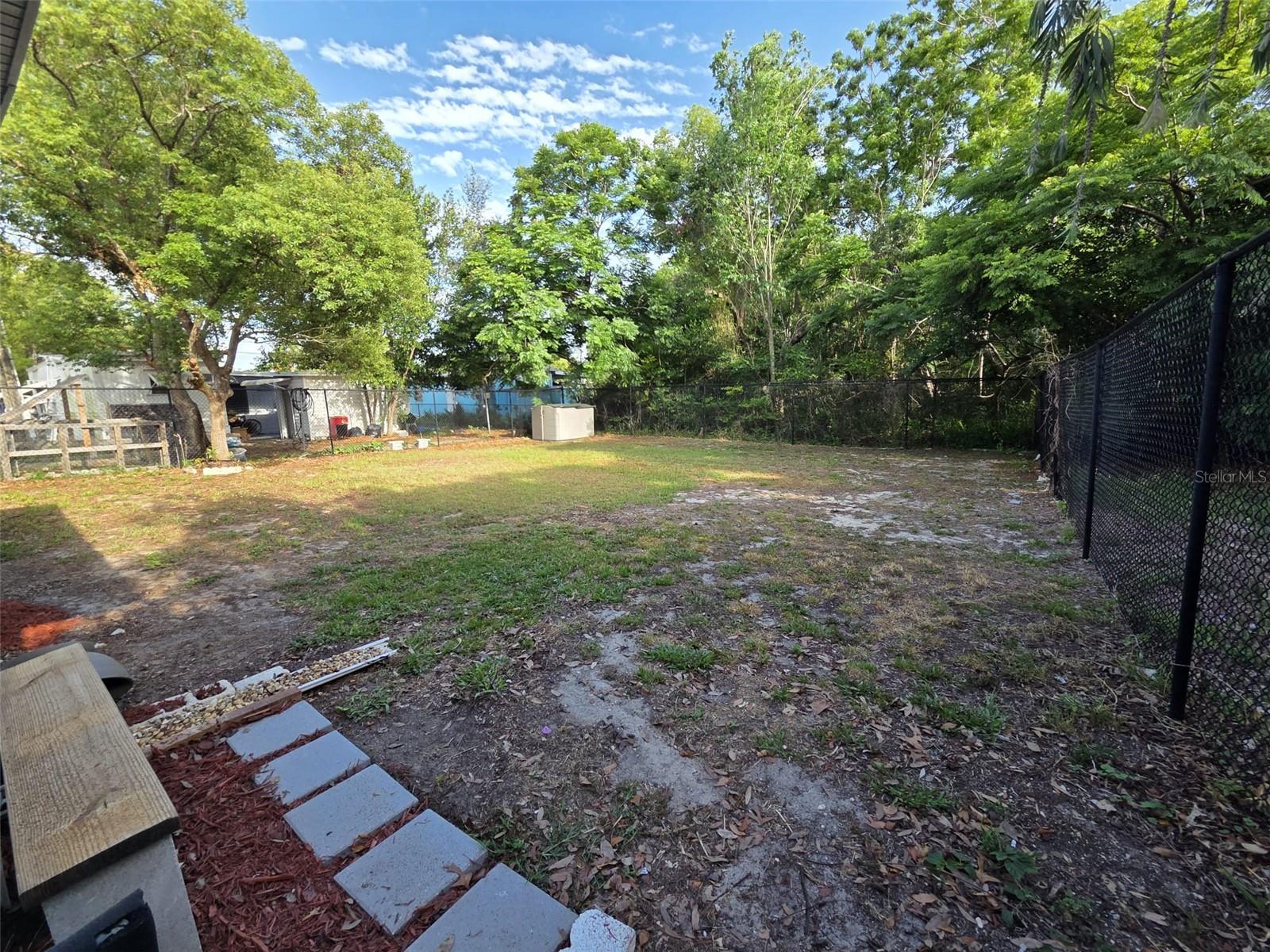Image 24 of 29 For 7216 James Street