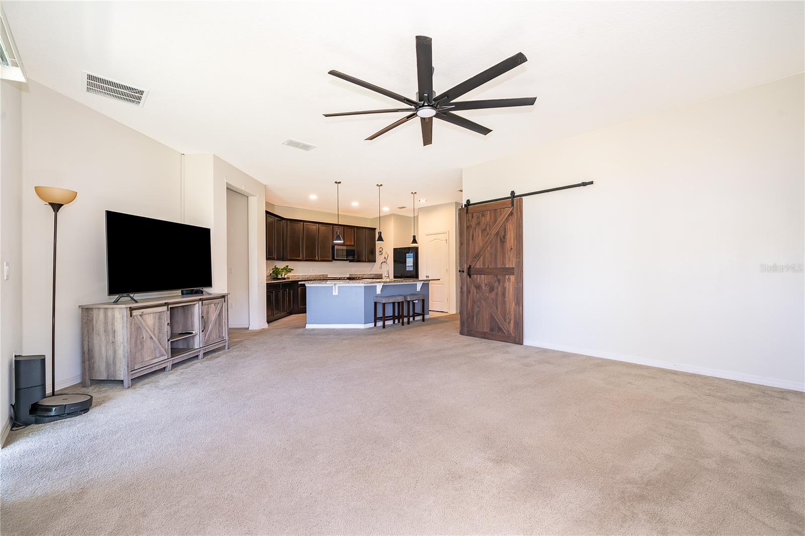 Image 19 of 27 For 1815 Plumas Way