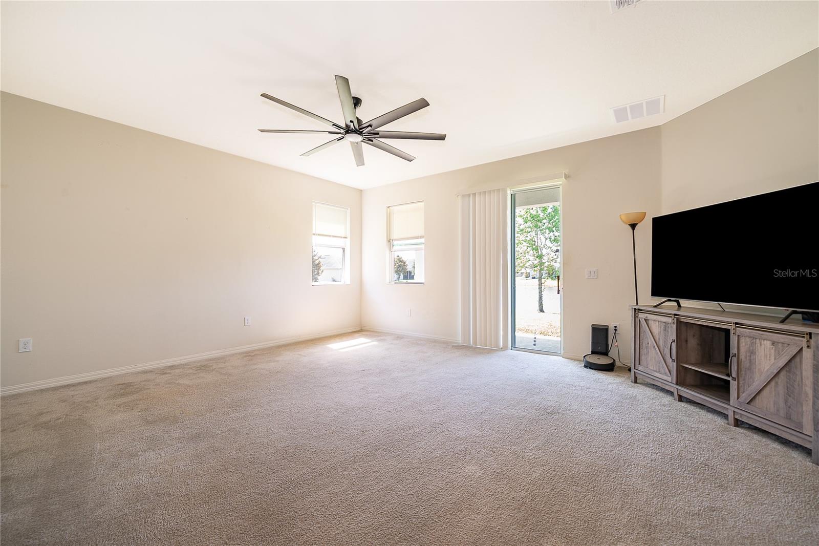 Image 21 of 27 For 1815 Plumas Way