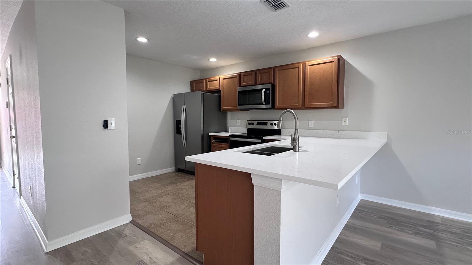 Image 4 of 21 For 517 Interlude Lane H-105