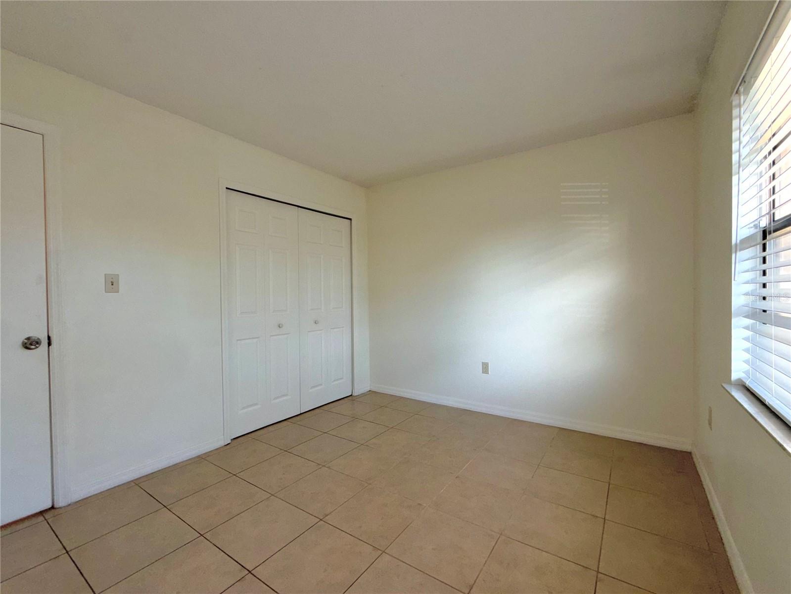 Image 14 of 31 For 2011 Caribbean Drive N