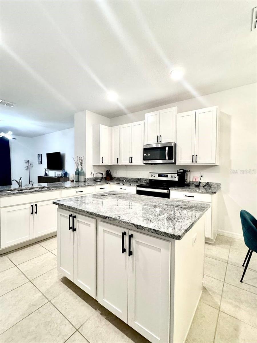 Image 10 of 29 For 11821 Founders Street