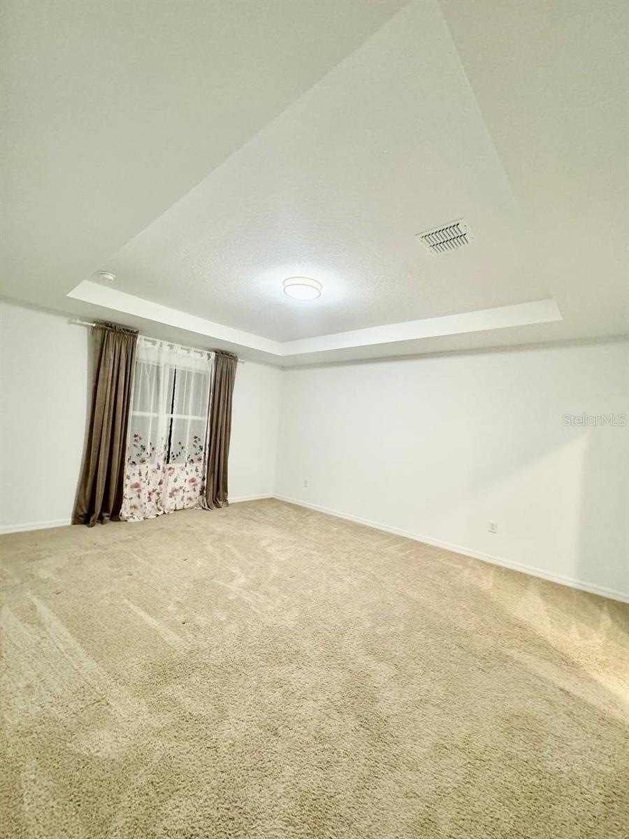 Image 21 of 29 For 11821 Founders Street
