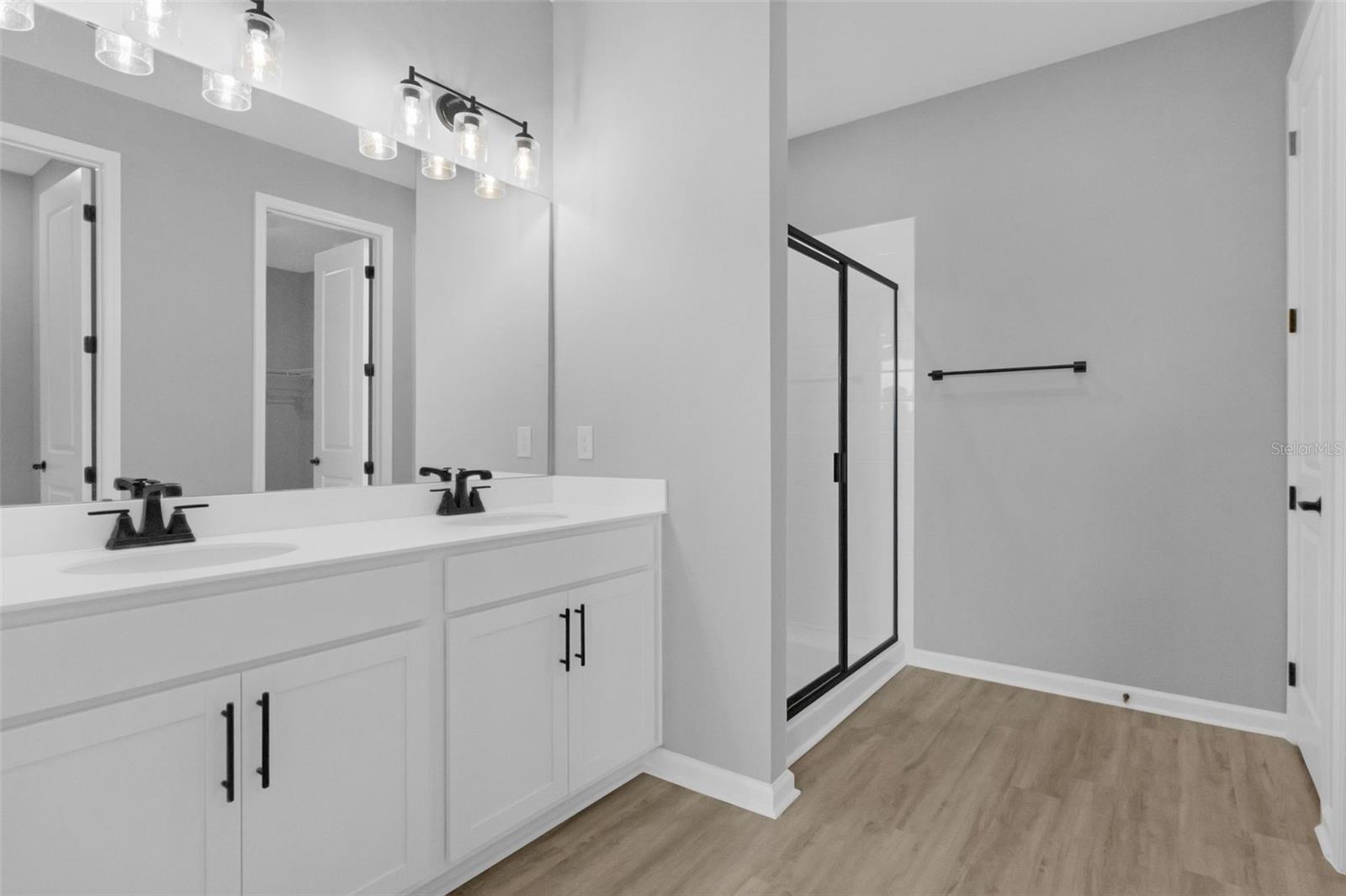 Image 6 of 16 For 819 Ballantyne Drive