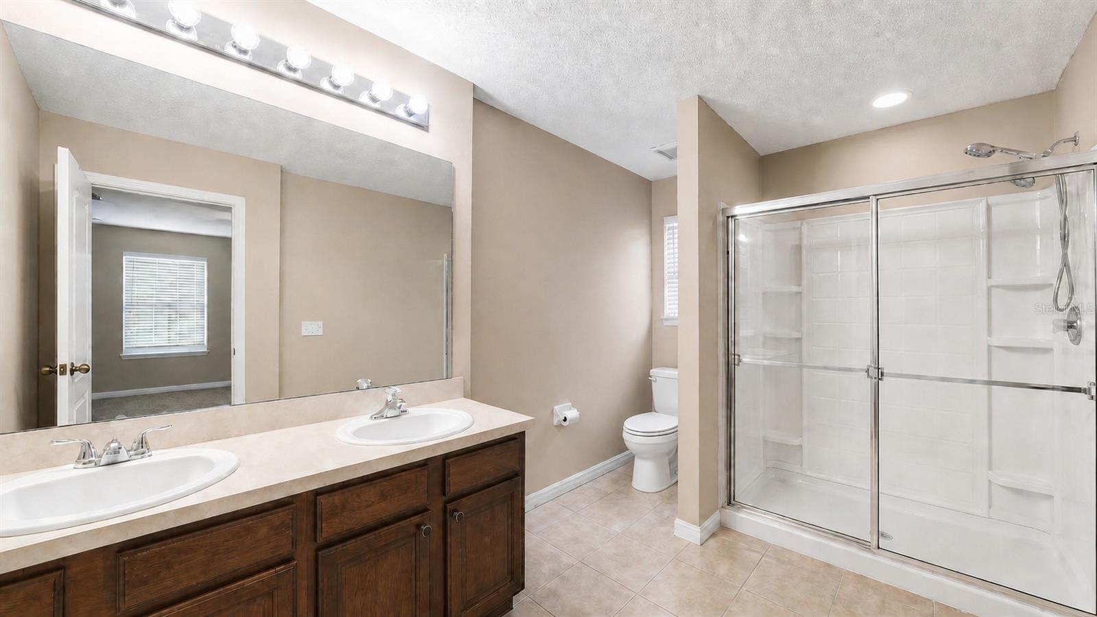 Image 12 of 19 For 4116 Orange Tree Court