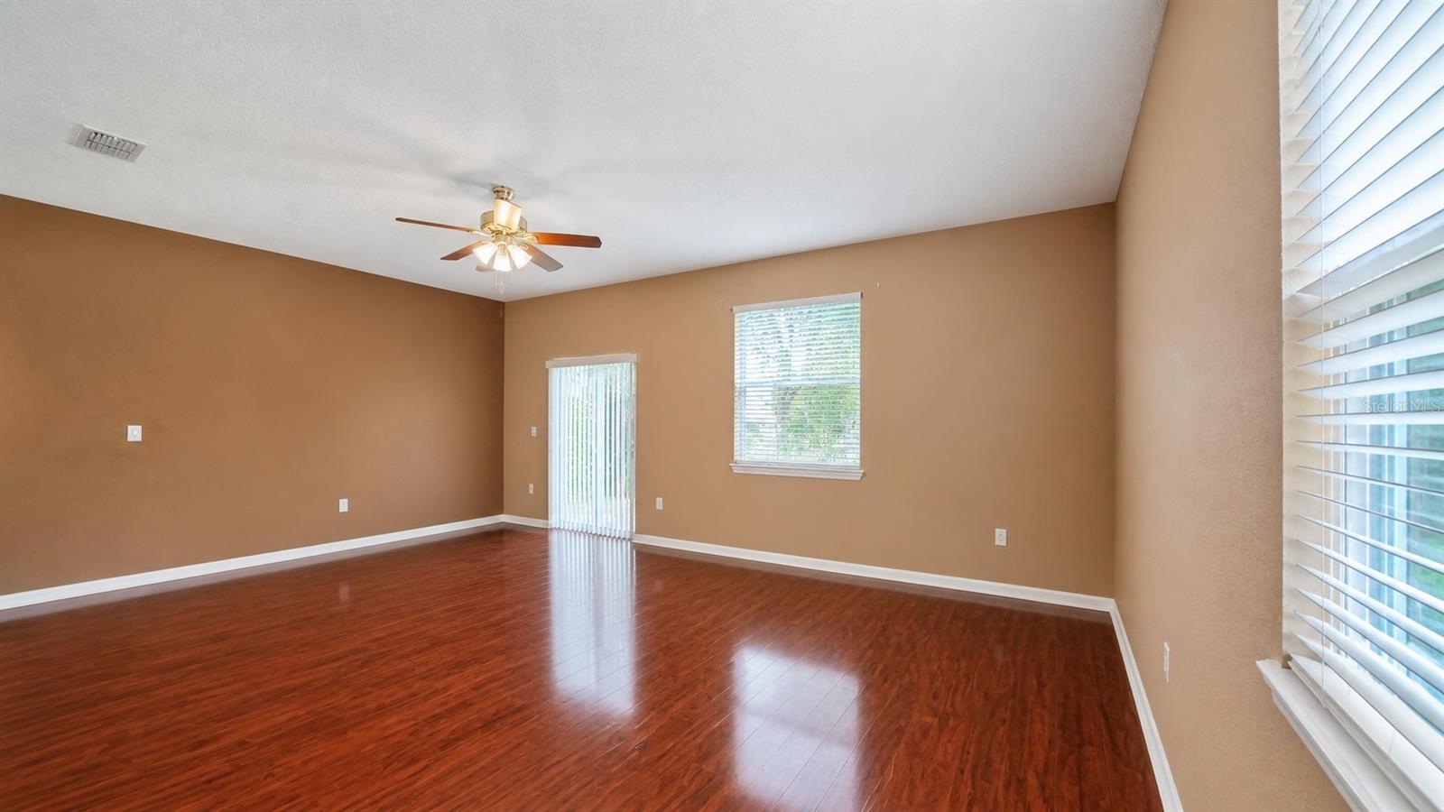 Image 4 of 19 For 4116 Orange Tree Court