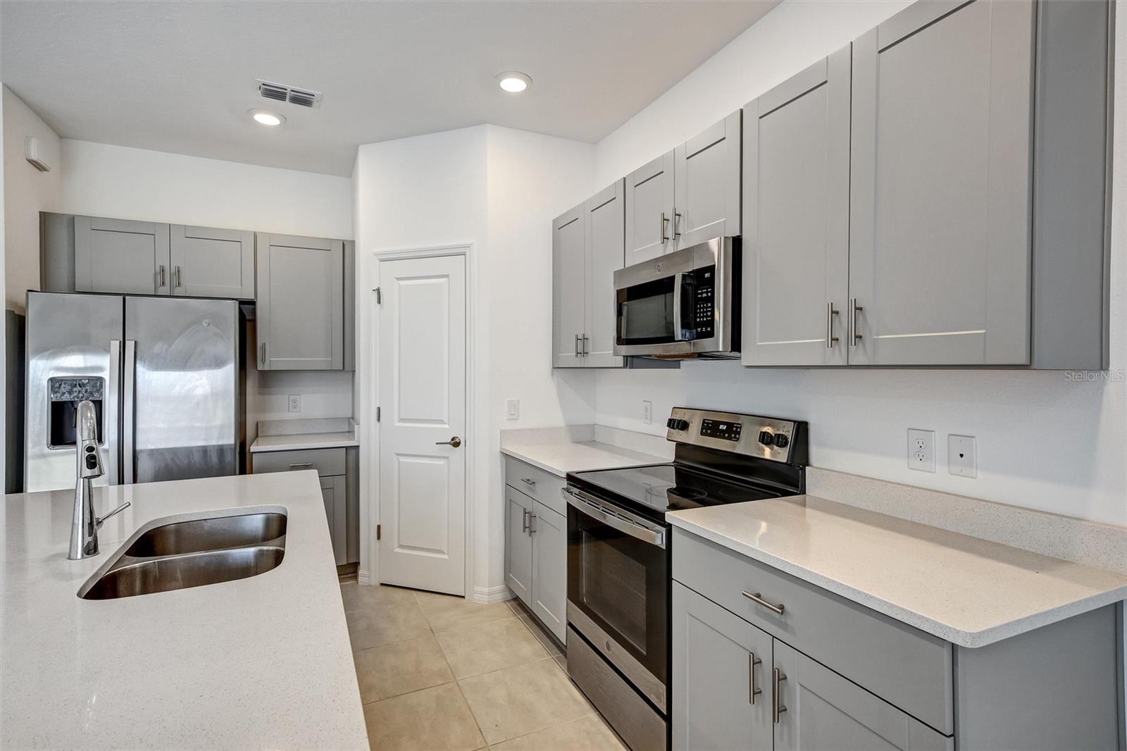 Image 13 of 49 For 1325 Anchor Bend Way
