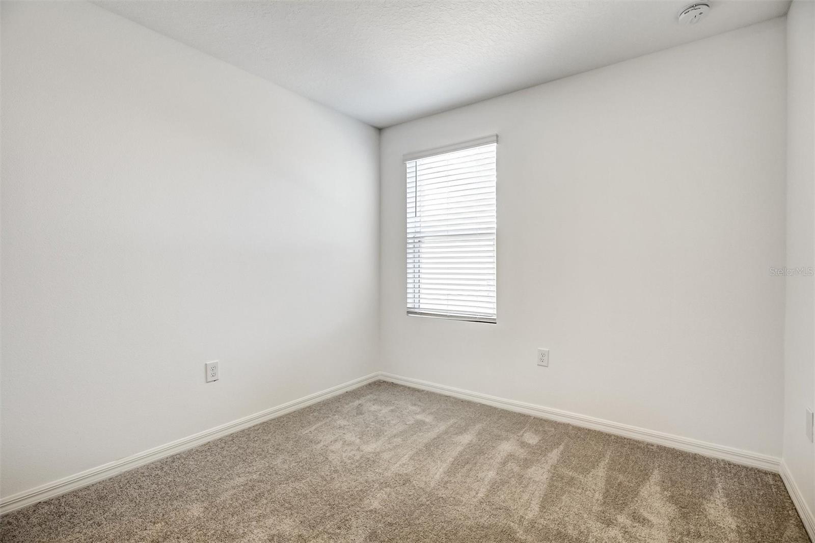 Image 28 of 49 For 1325 Anchor Bend Way