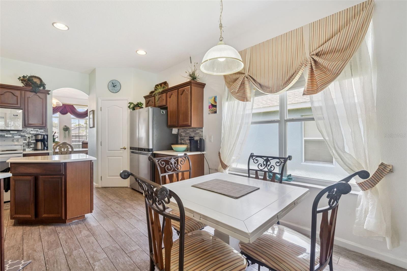 Image 15 of 65 For 15513 Markham Drive