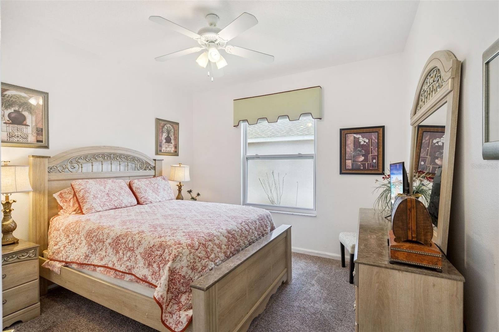 Image 27 of 65 For 15513 Markham Drive