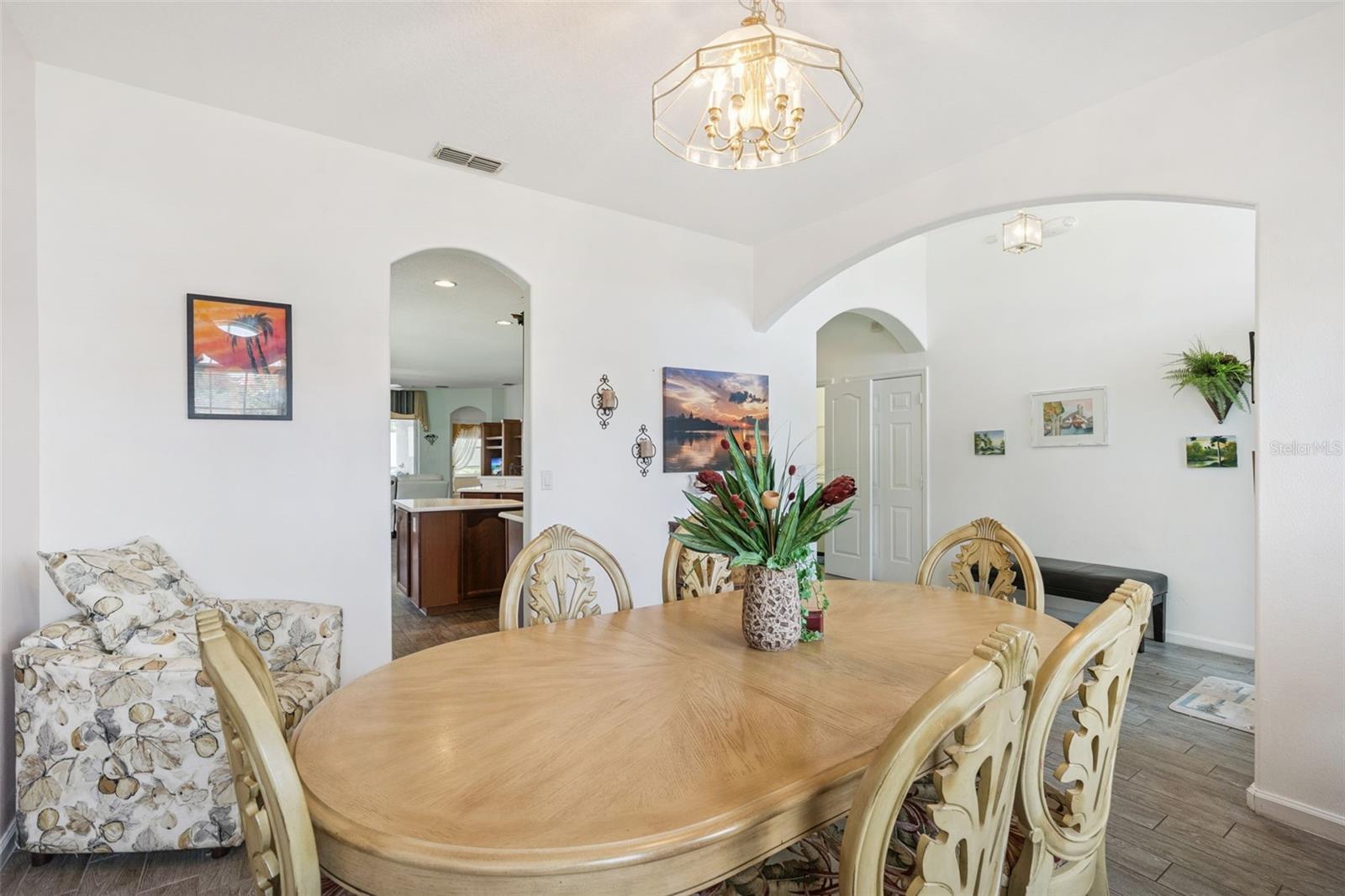 Image 8 of 65 For 15513 Markham Drive