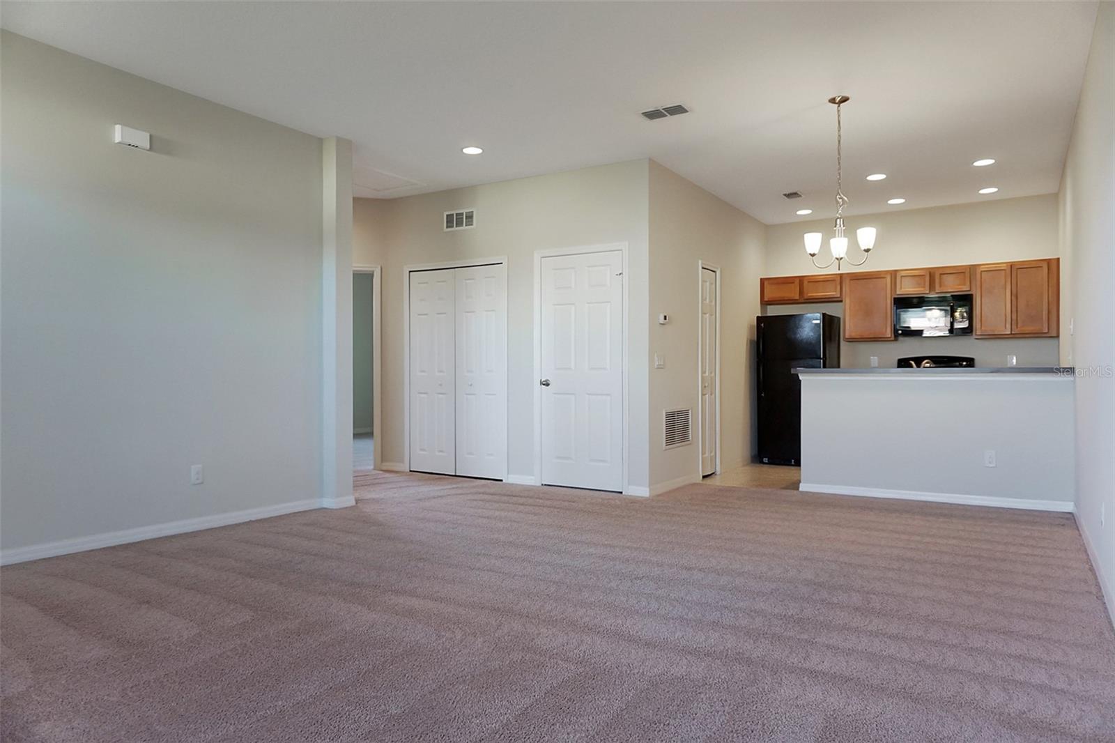 Image 4 of 27 For 1764 Coriander Drive