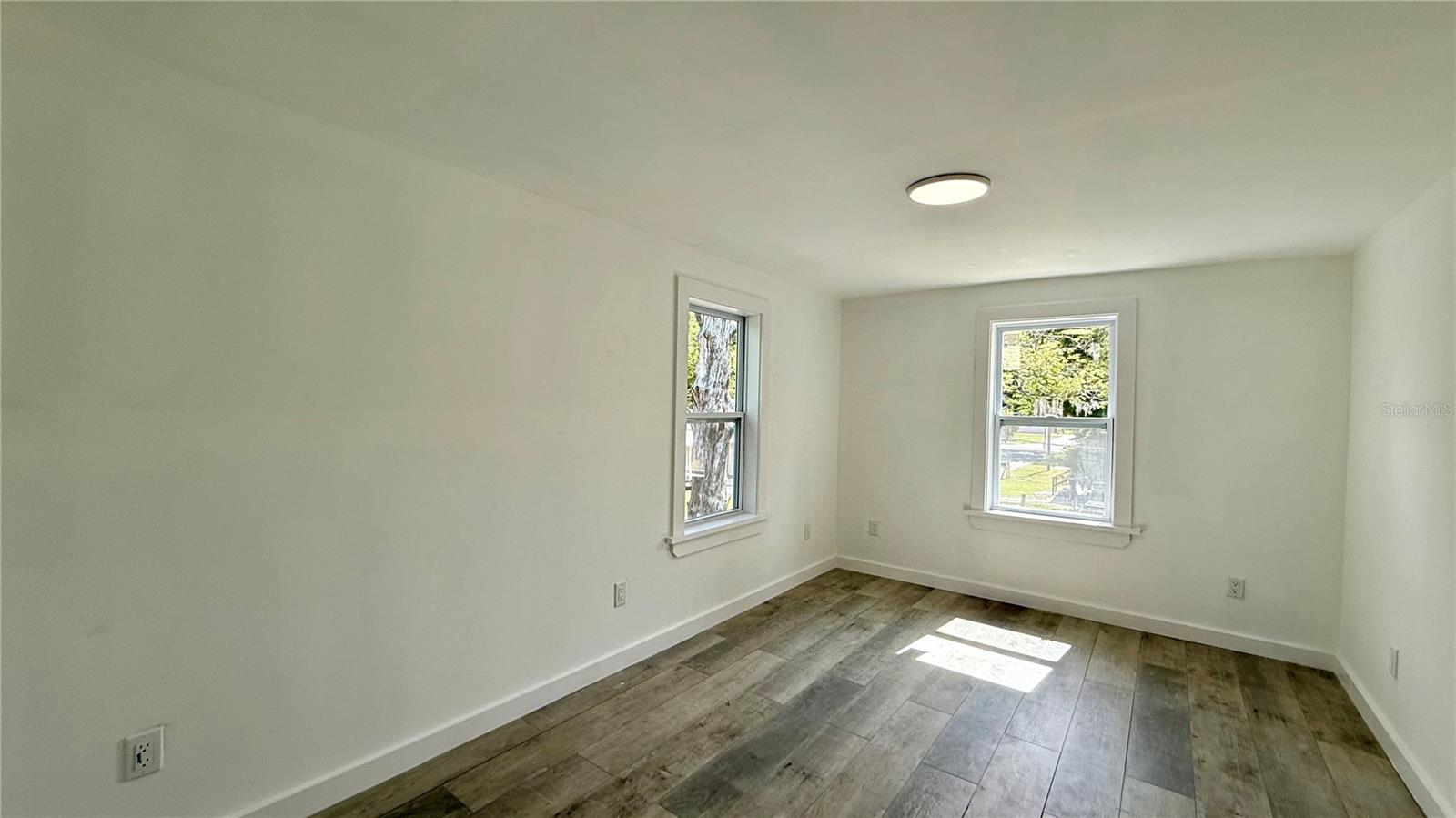 Image 11 of 24 For 701 New York Avenue