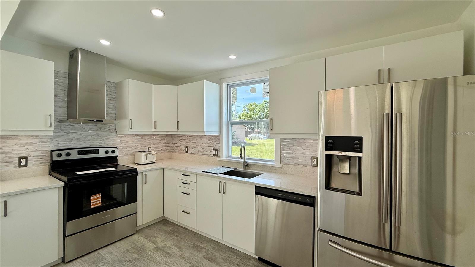 Image 4 of 24 For 701 New York Avenue