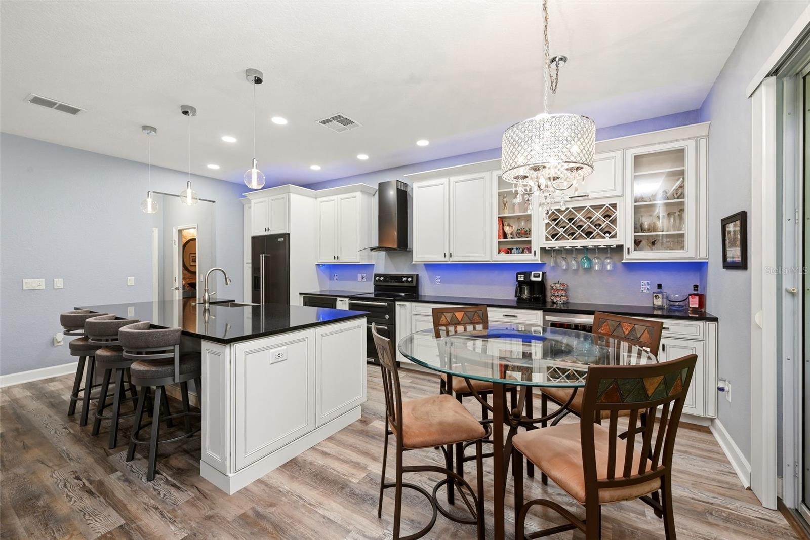 Image 18 of 50 For 8334 Riverdale Lane 10320