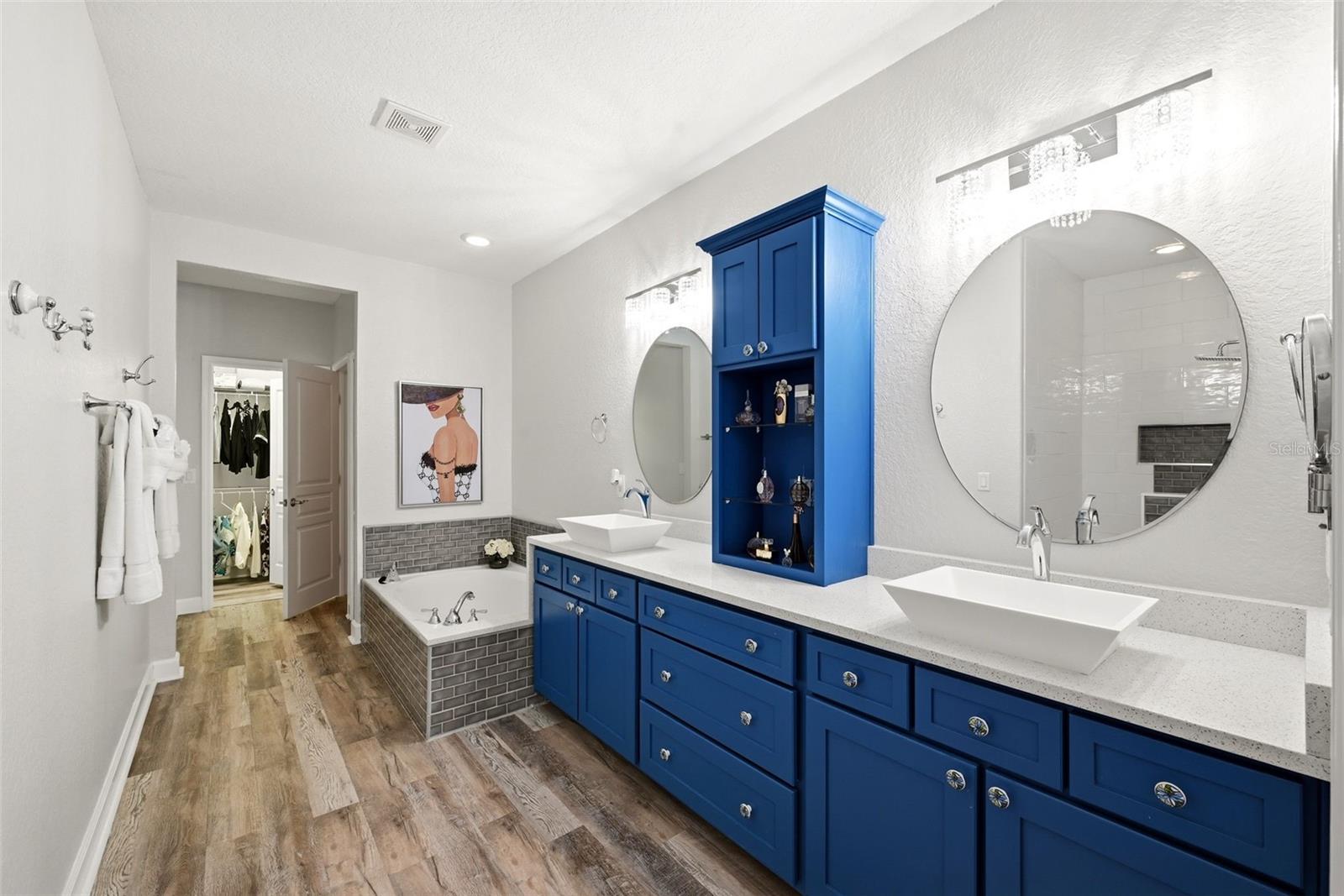 Image 31 of 50 For 8334 Riverdale Lane 10320