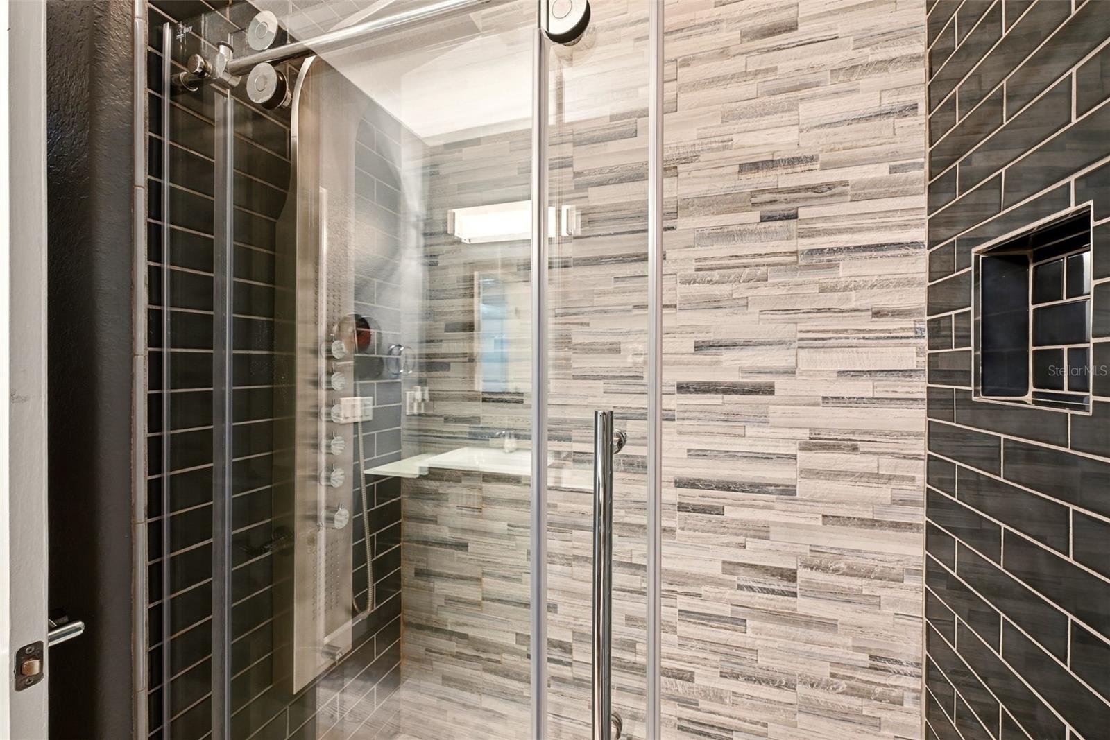 Image 37 of 50 For 8334 Riverdale Lane 10320