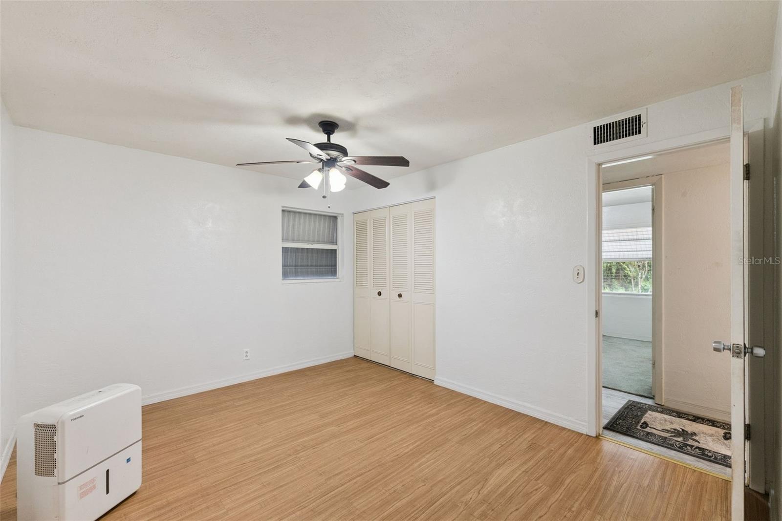 Image 18 of 32 For 1152 Pineview Drive