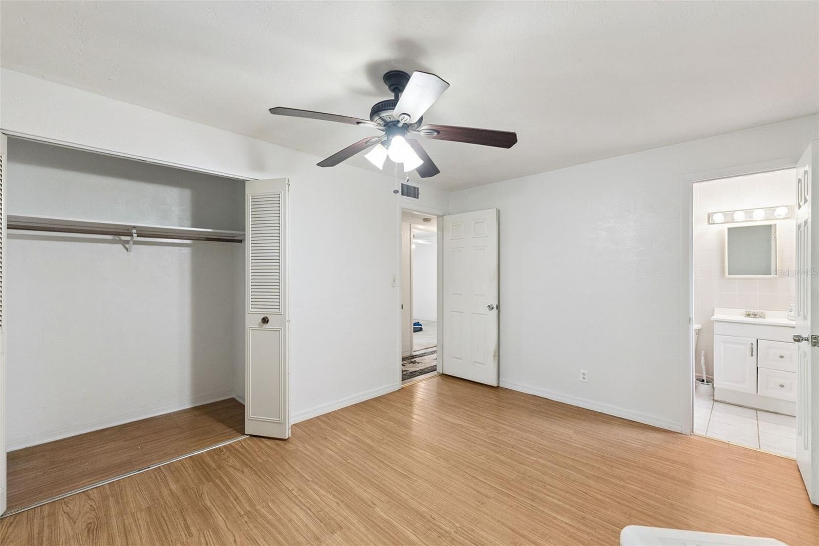 Image 20 of 32 For 1152 Pineview Drive