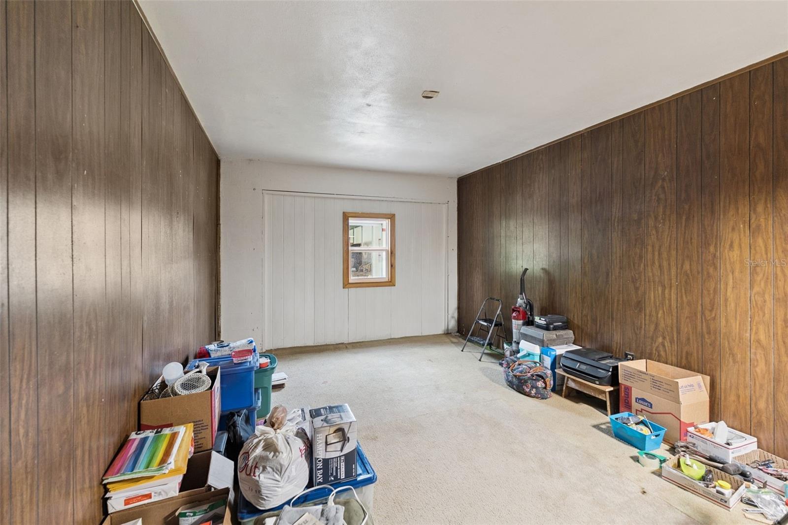 Image 22 of 32 For 1152 Pineview Drive