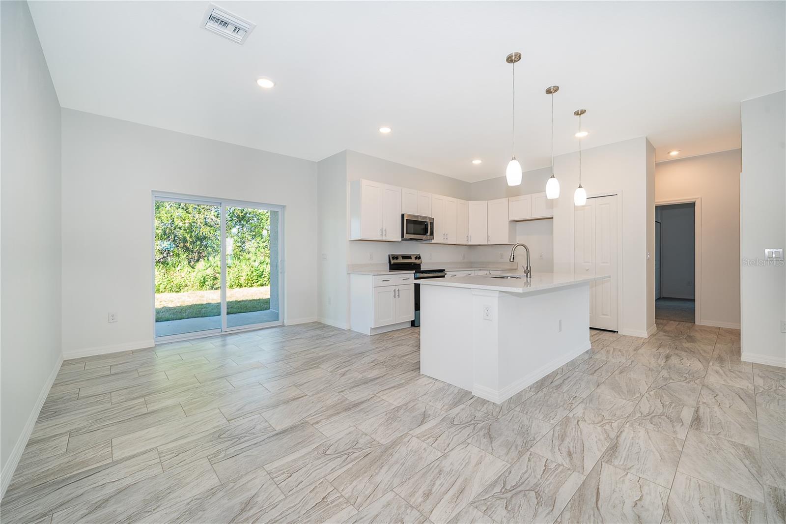 Image 12 of 28 For 600 Rosaro Court