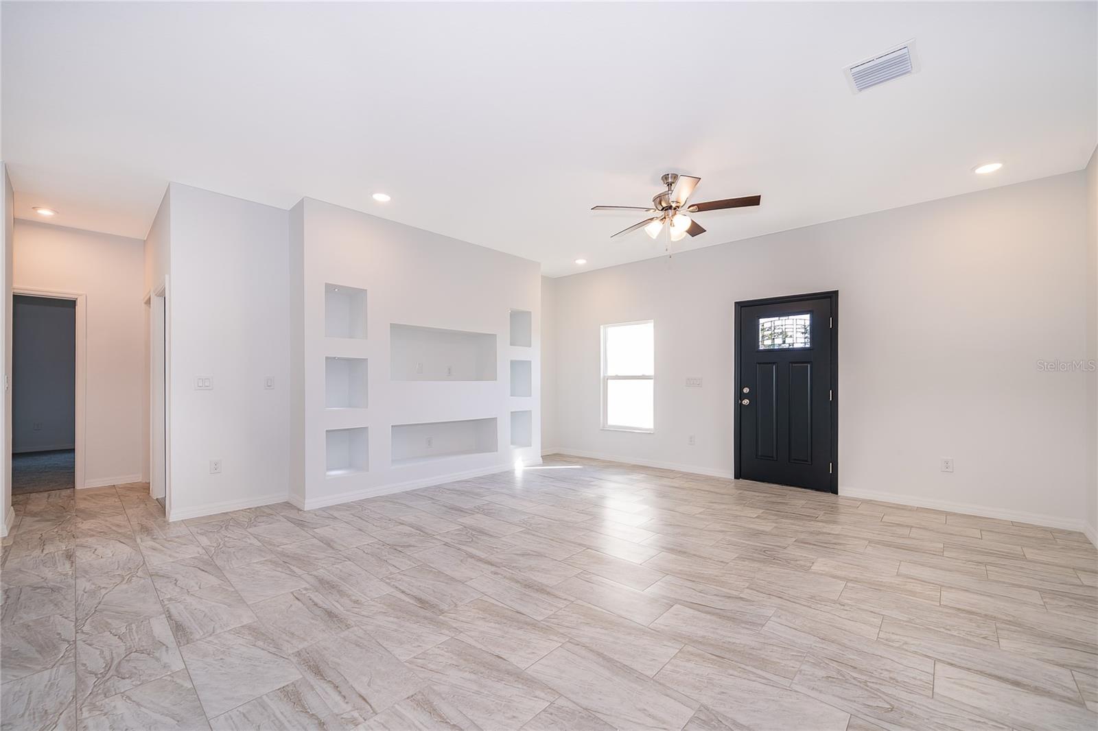 Image 7 of 28 For 600 Rosaro Court
