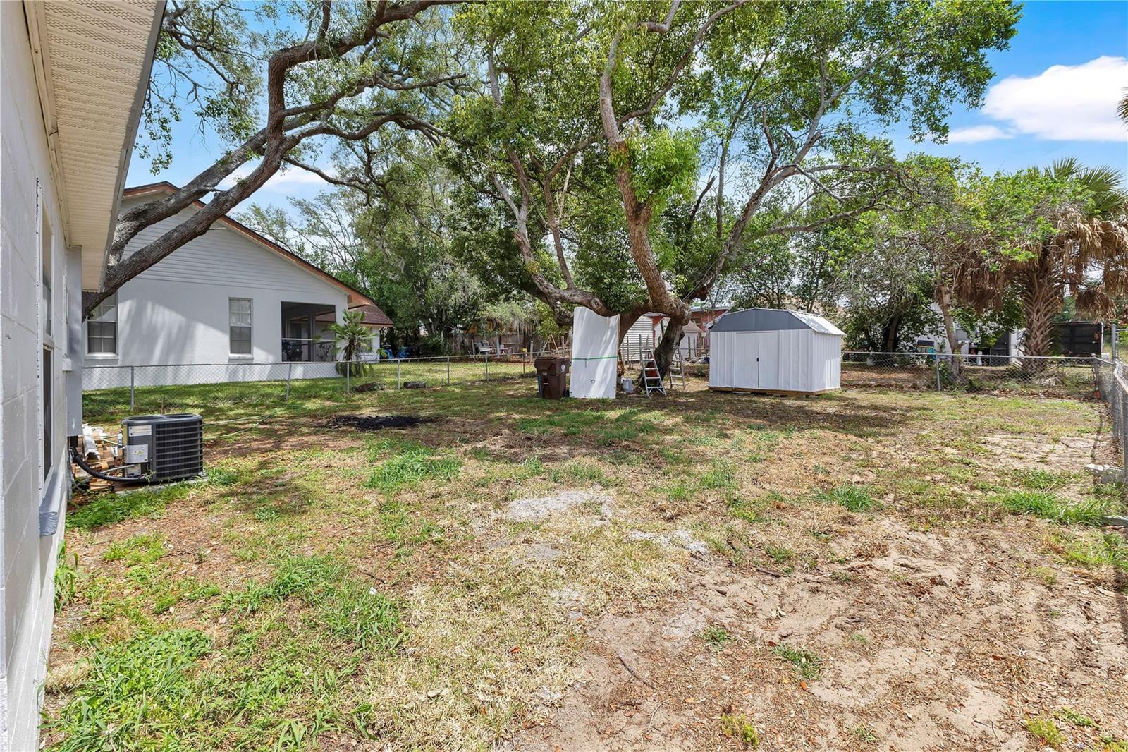 Image 9 of 18 For 423 5th Street