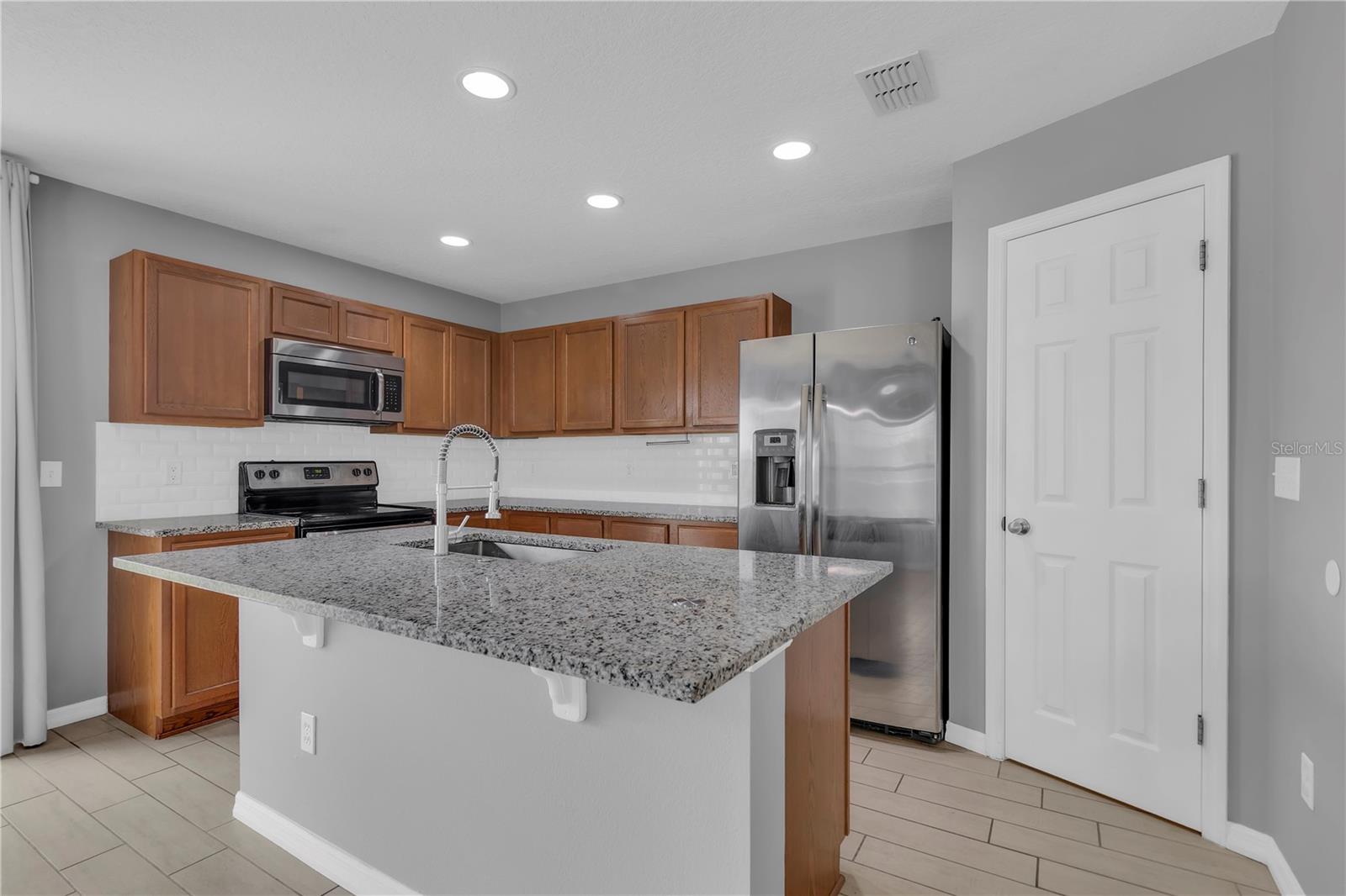 Image 9 of 36 For 2589 Aventurine Street