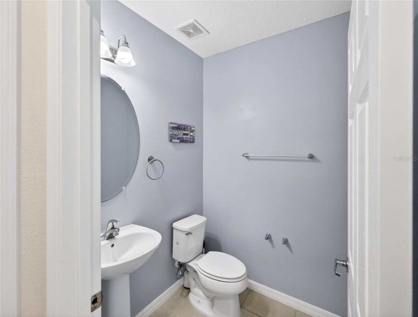 Image 19 of 33 For 3347 Bellezza Court