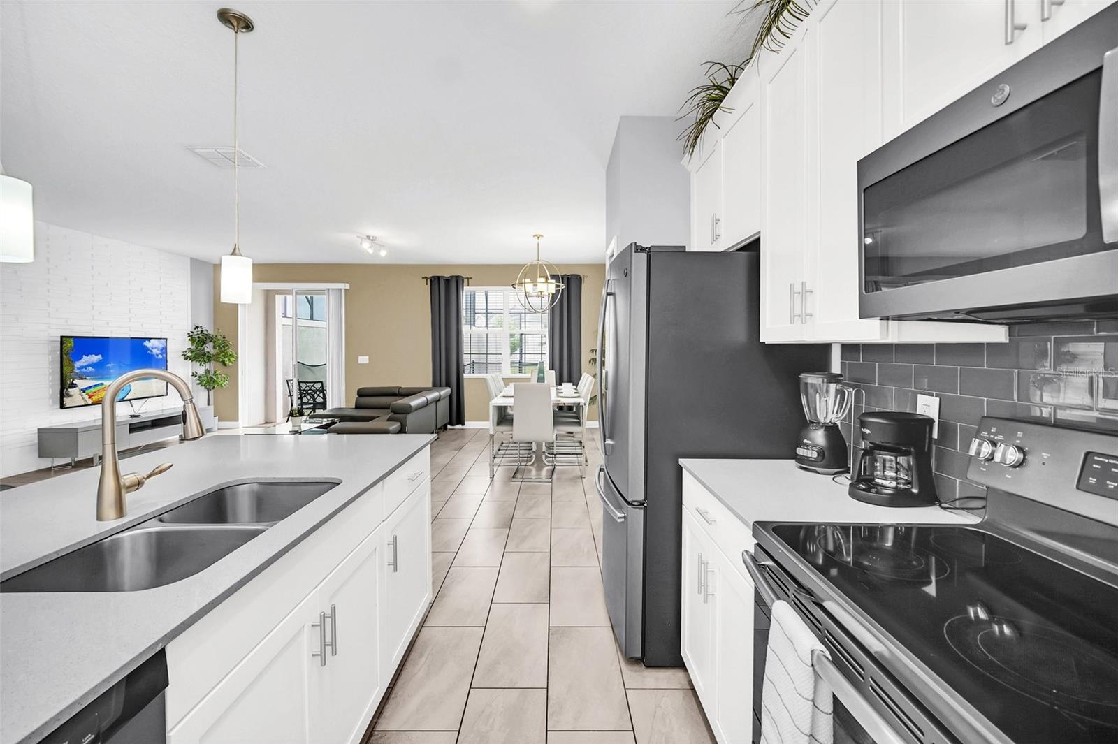 Image 12 of 47 For 9017 Dogleg Drive