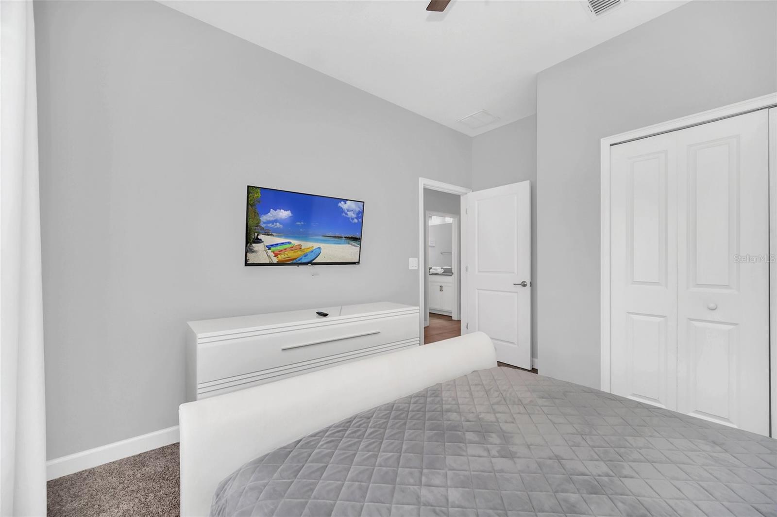 Image 27 of 47 For 9017 Dogleg Drive