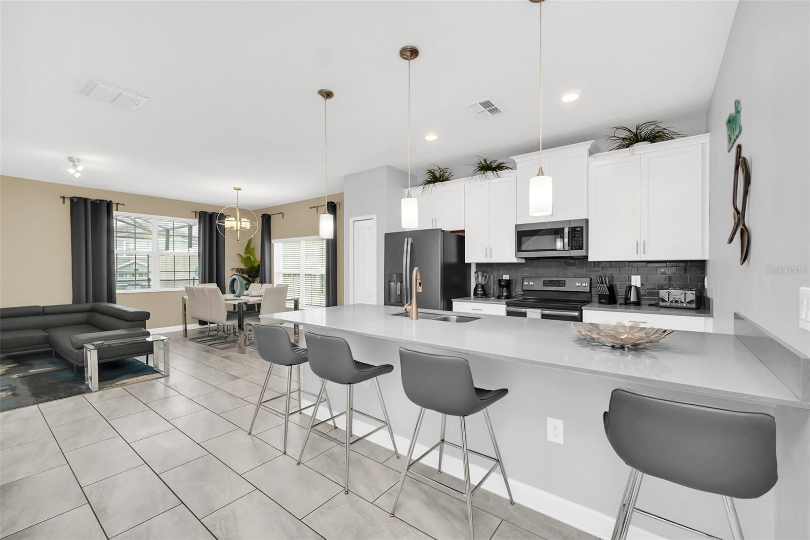 Image 7 of 47 For 9017 Dogleg Drive