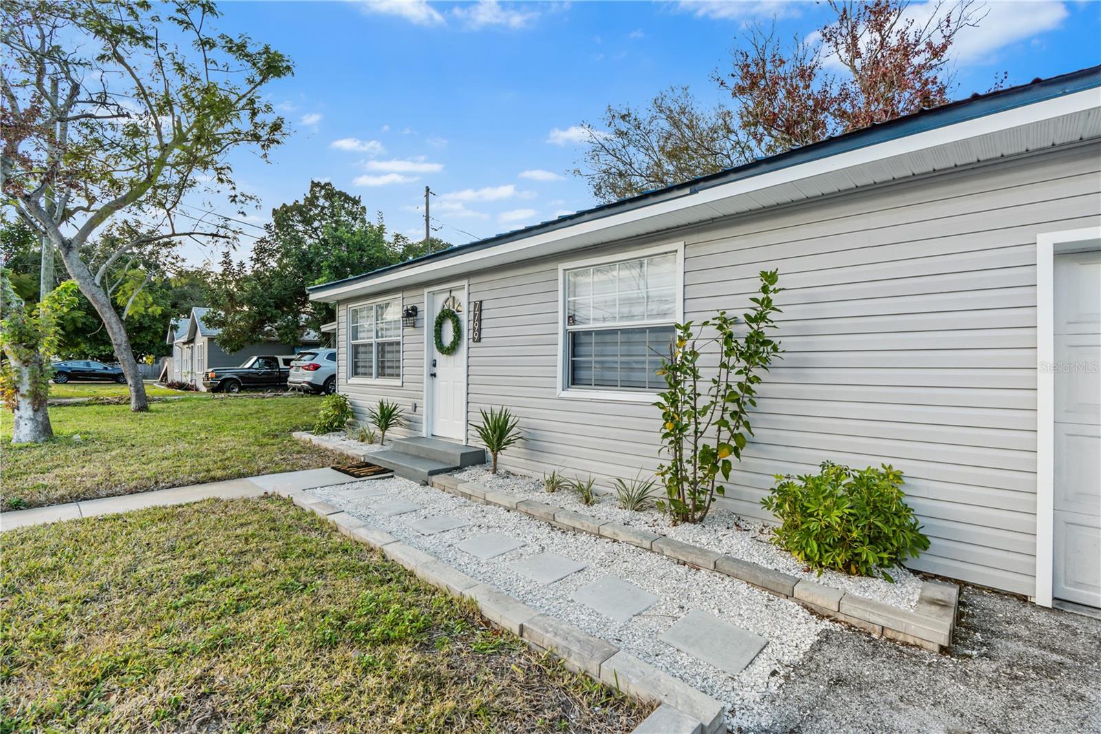 Image 3 of 28 For 7799 46th Ave N