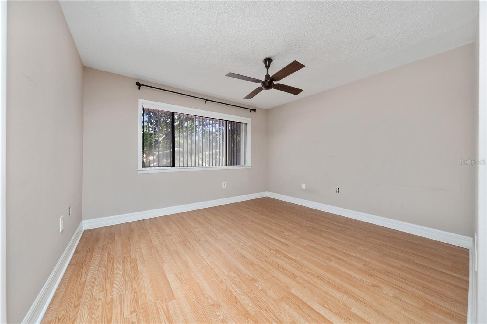 Image 23 of 26 For 5973 Windhover Drive E06