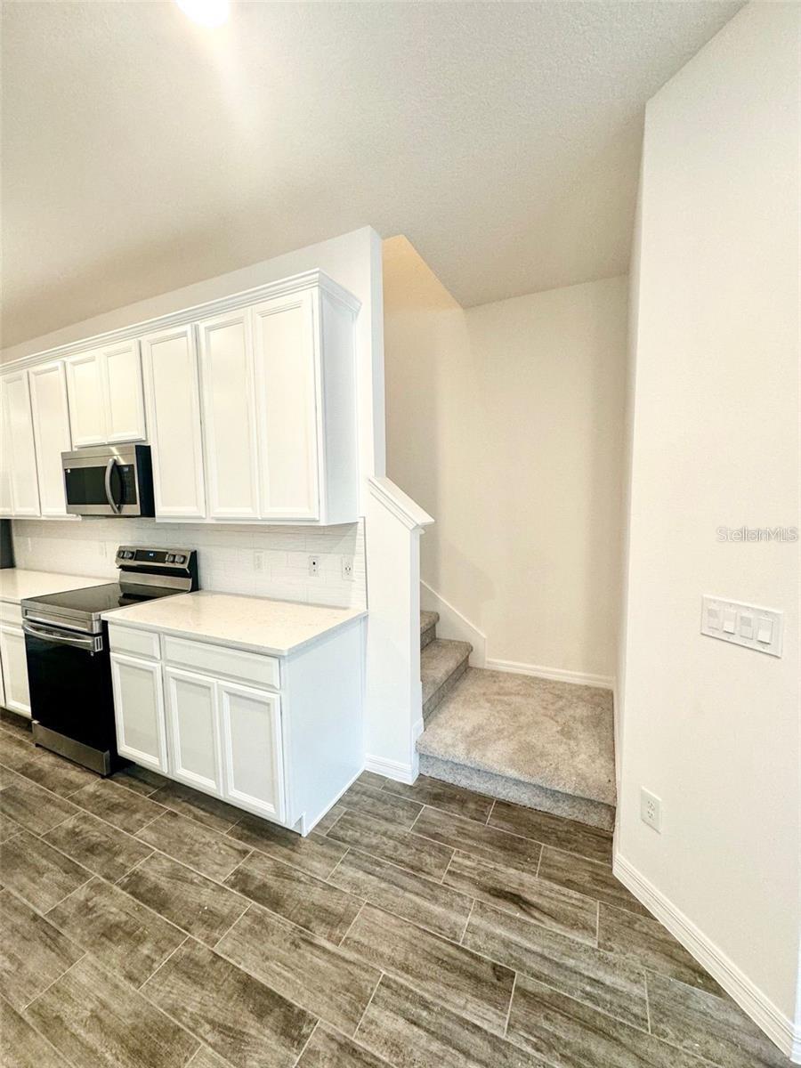 Image 6 of 21 For 7019 Twilight Bay Drive