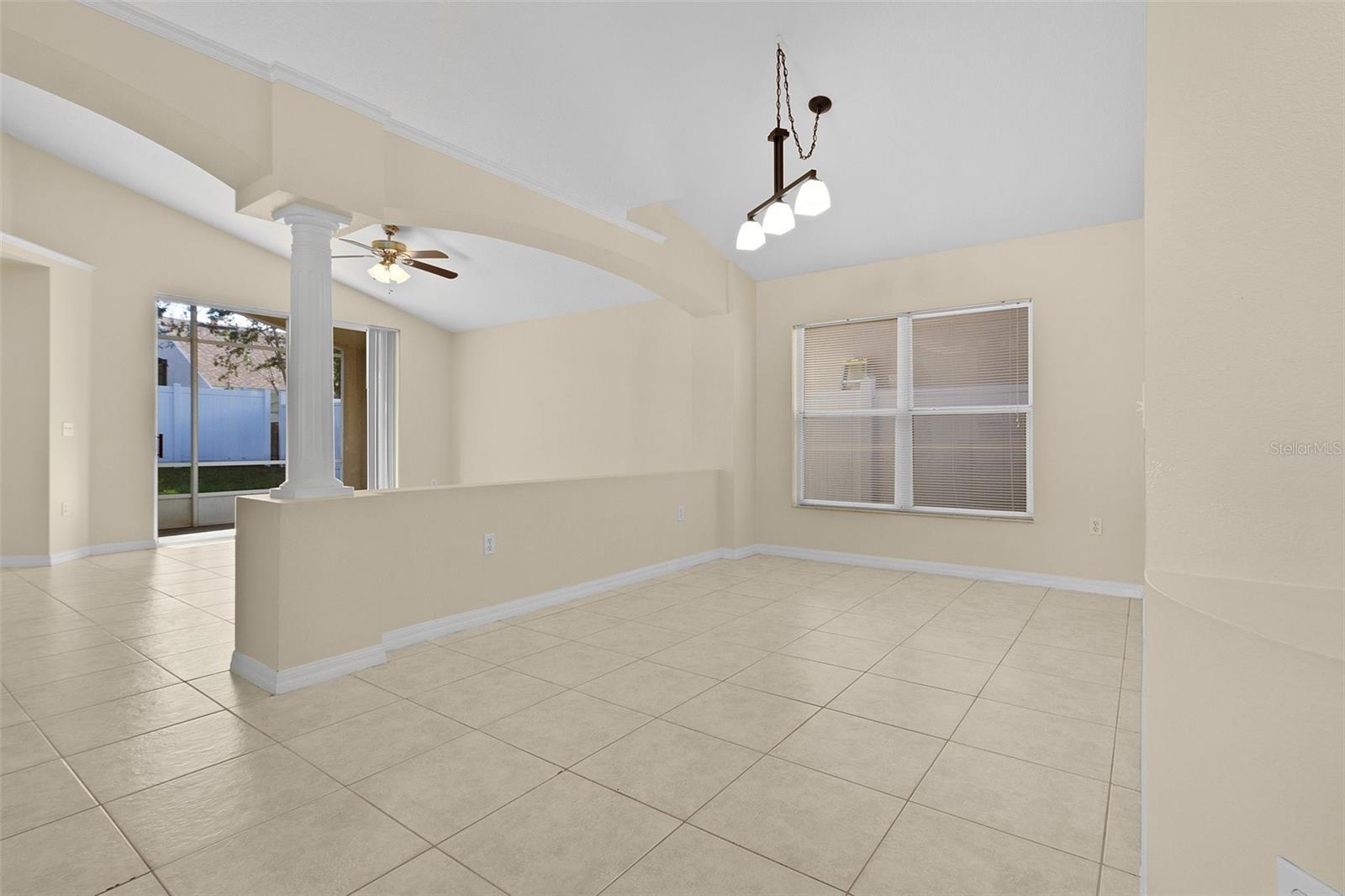 Image 12 of 52 For 2546 Crown Ridge Circle