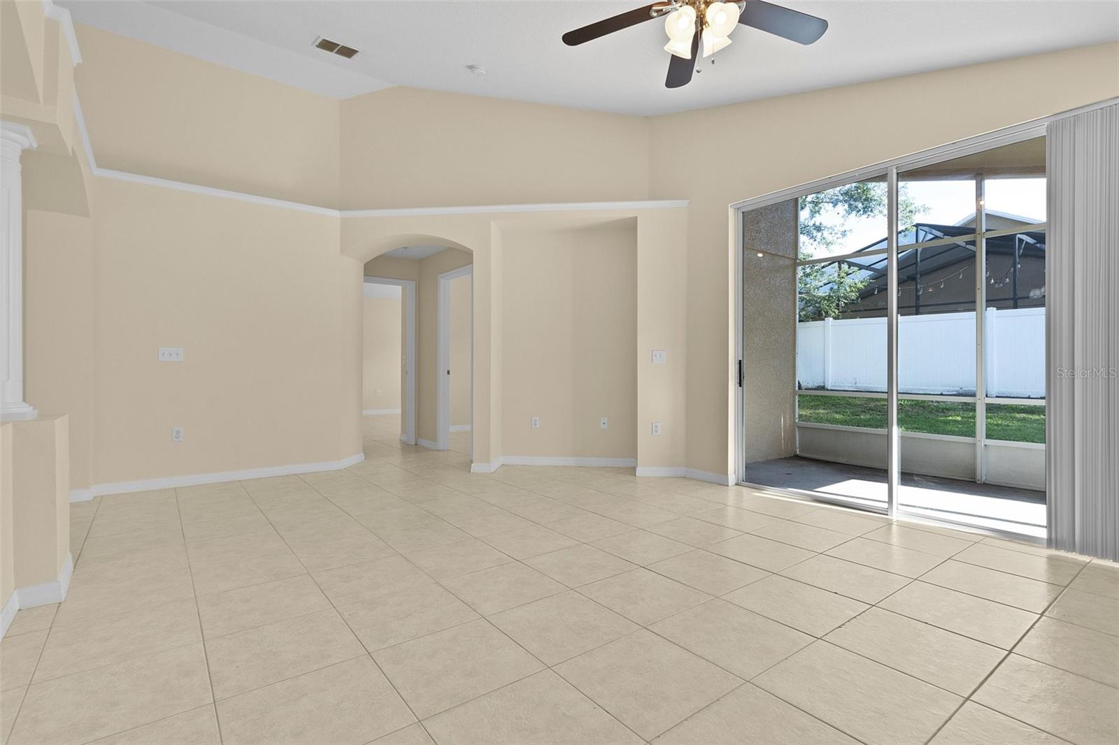 Image 18 of 52 For 2546 Crown Ridge Circle