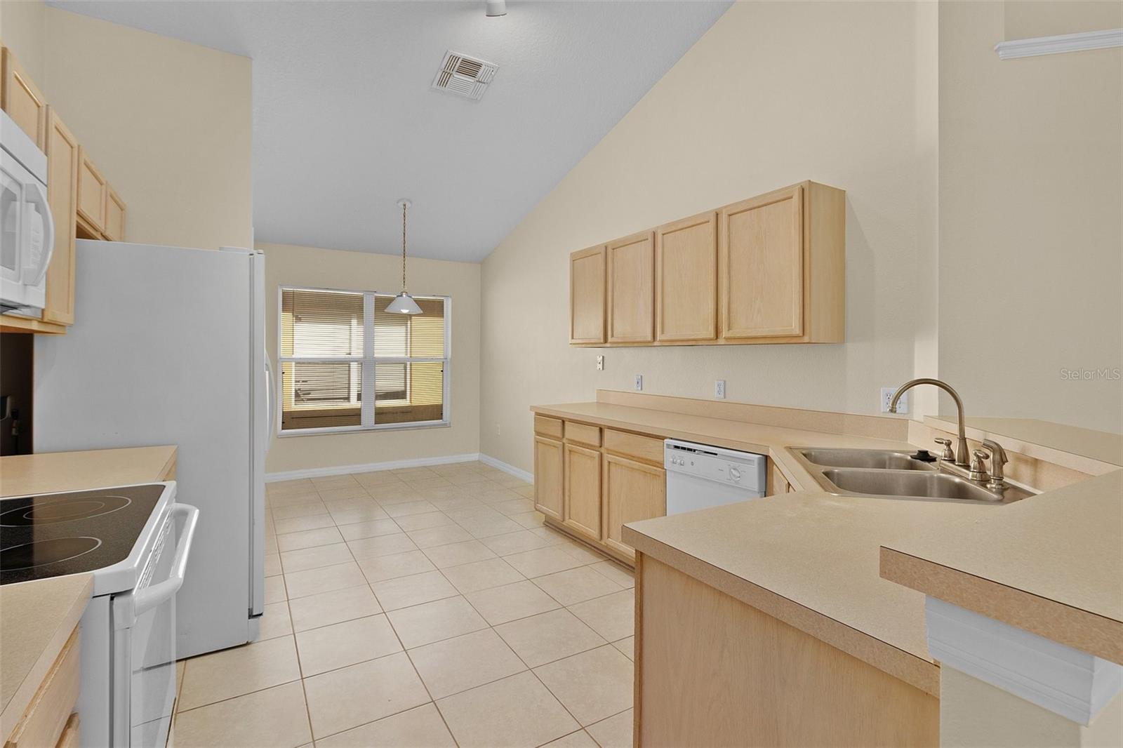 Image 31 of 52 For 2546 Crown Ridge Circle