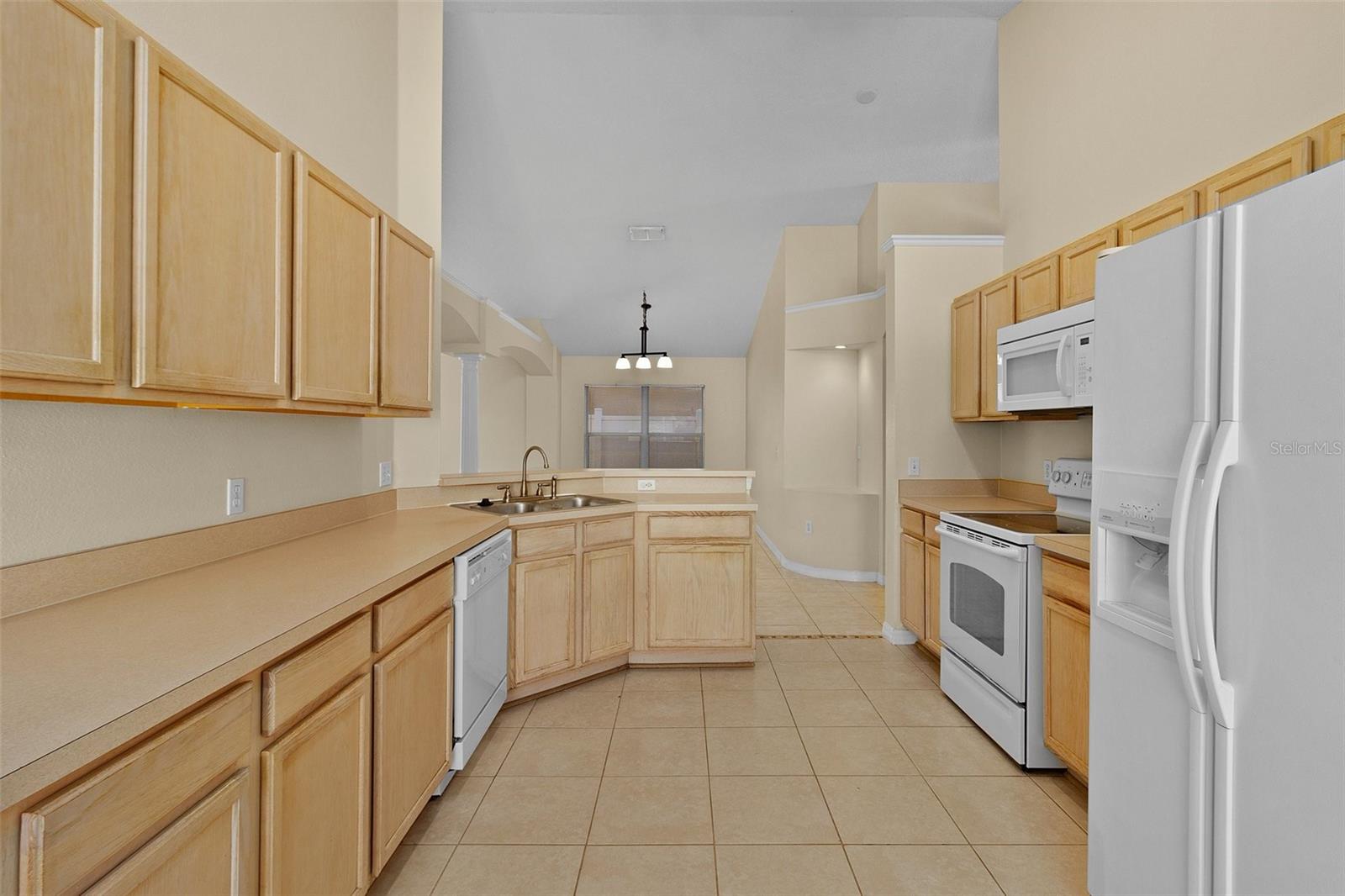Image 32 of 52 For 2546 Crown Ridge Circle