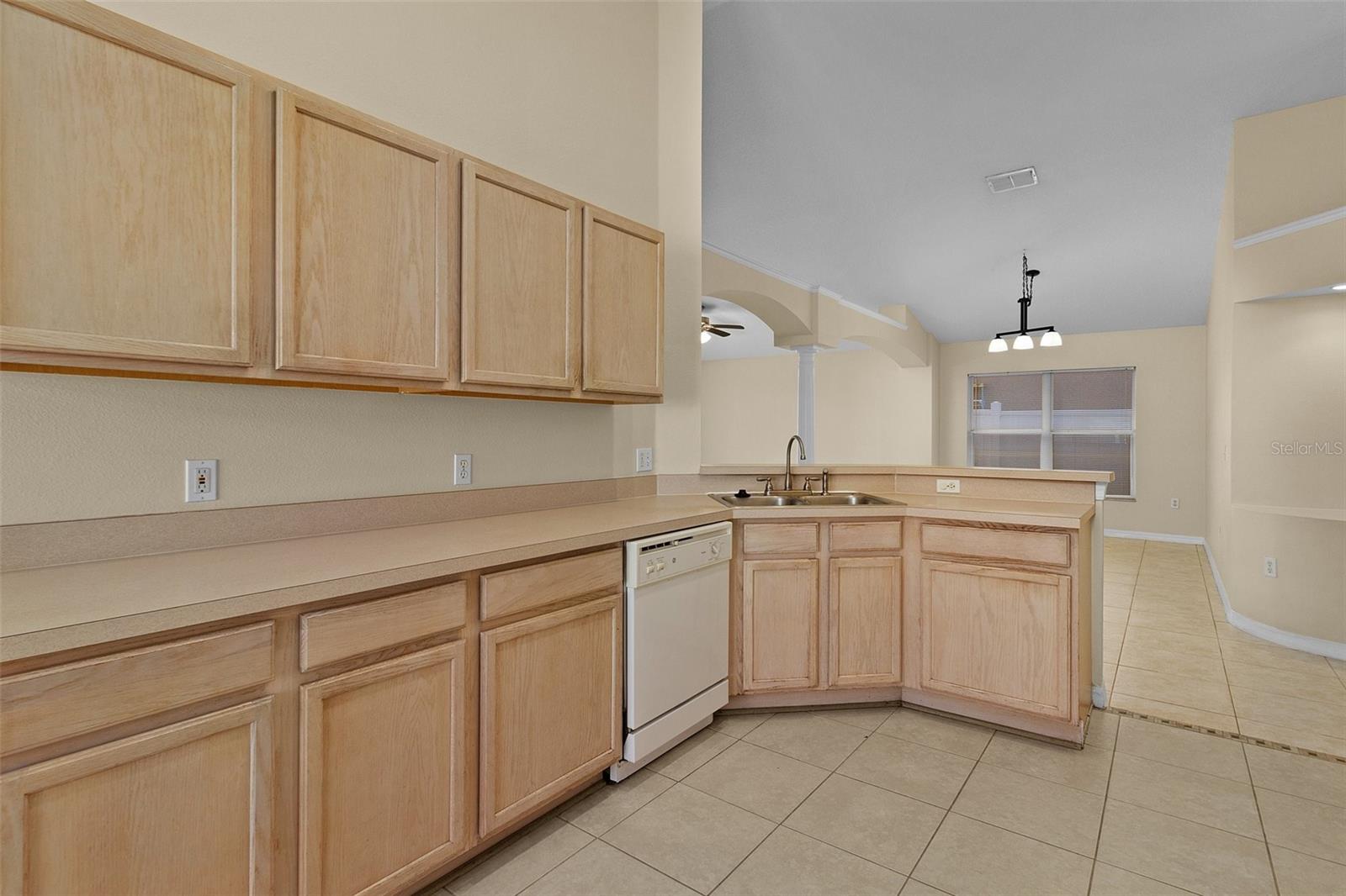 Image 33 of 52 For 2546 Crown Ridge Circle